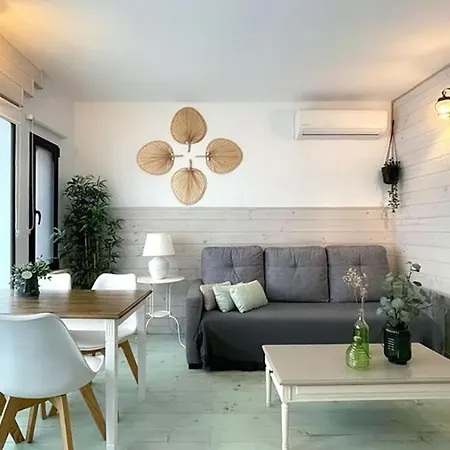 Appartement New Cozy Apartment, Wifi